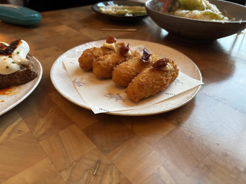 Idol Wolf croquettes