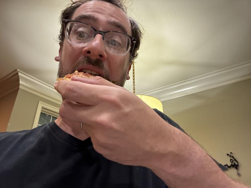 Ny Style Pizza Selfie Bite