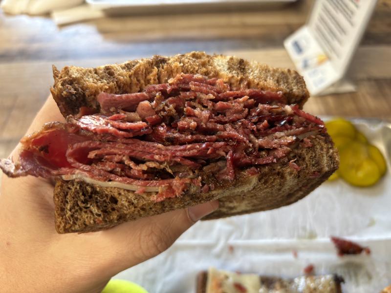 Nomad STL - A Unique Smoked Pastrami Experience