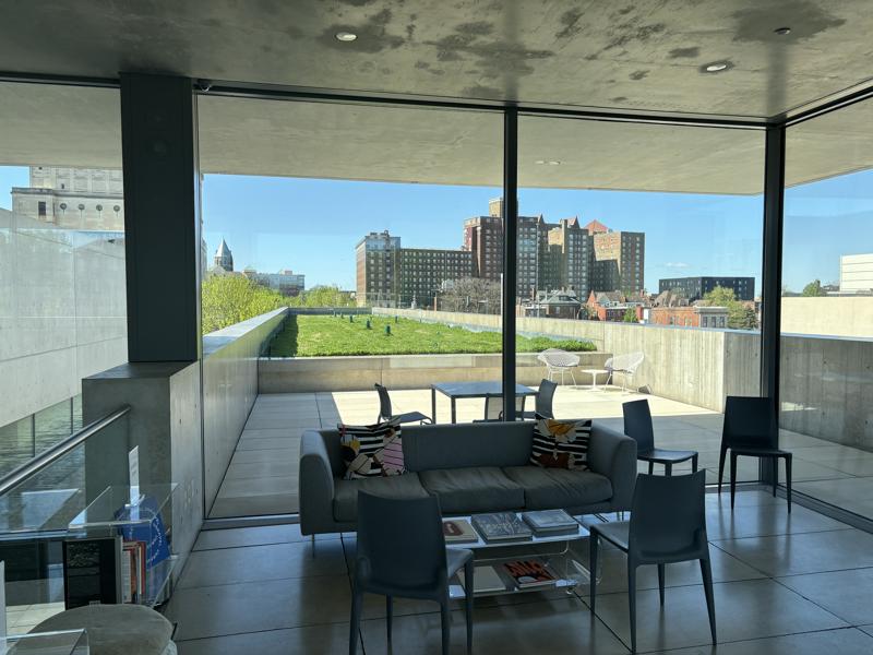 Pulitzer Arts Foundation library