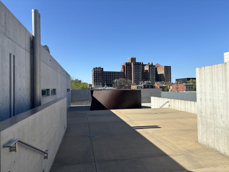 Pulitzer Arts Foundation outside courtyard