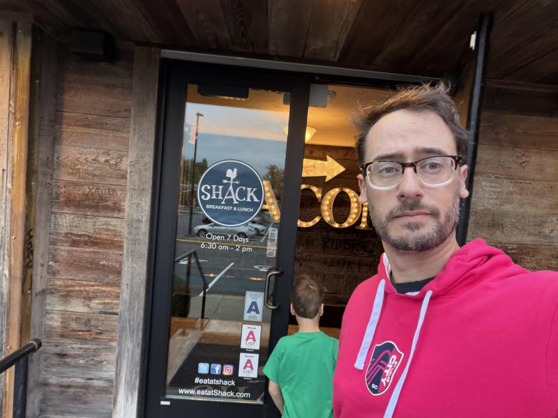 Shack Breakfast & Lunch selfie at the front door